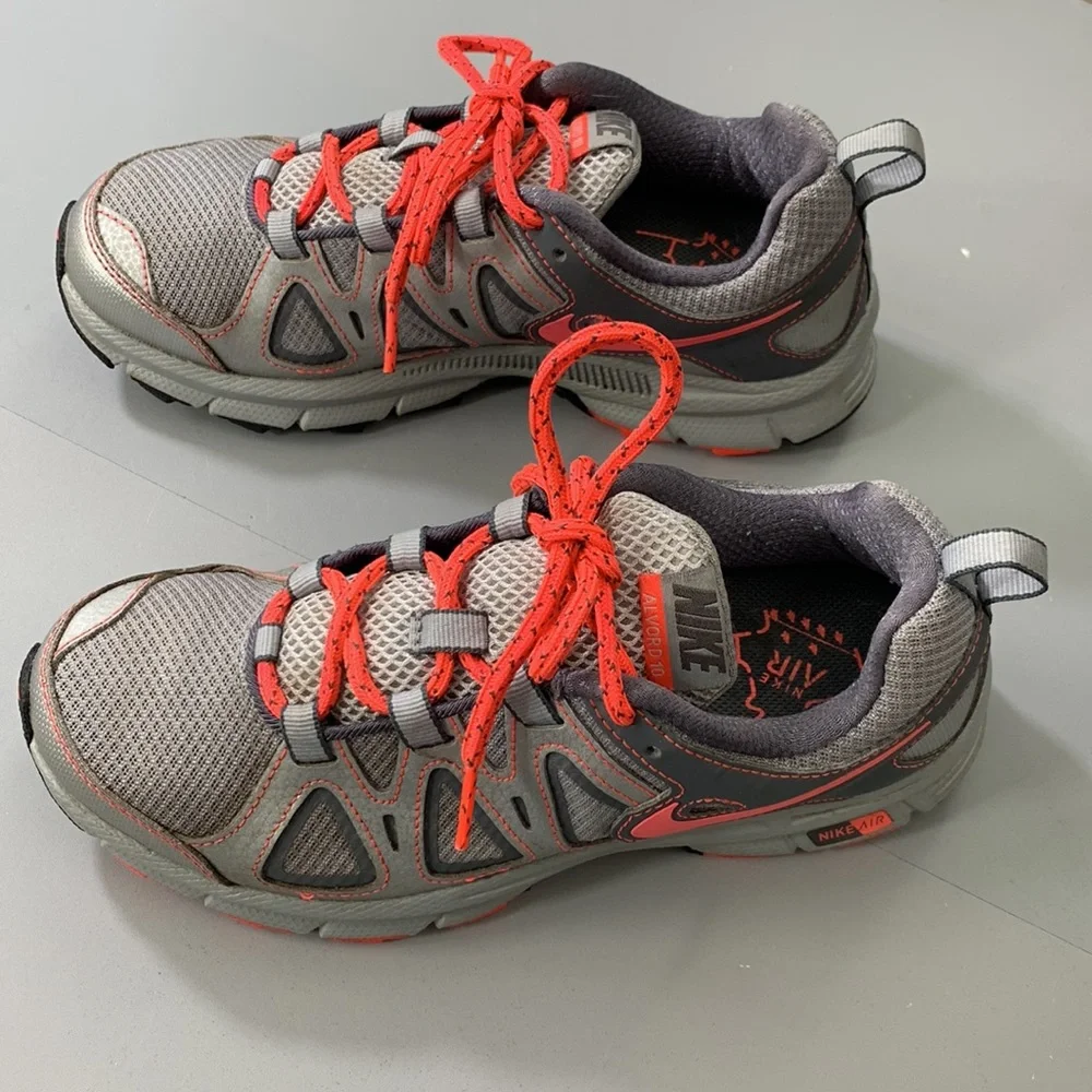 Nike Alvord pink /gray hike sneakers size 7 - Picture 3 of 9